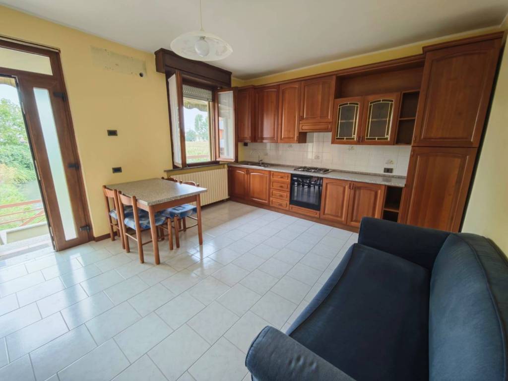 casa indipendente in vendita a Crema in zona San Bernardino
