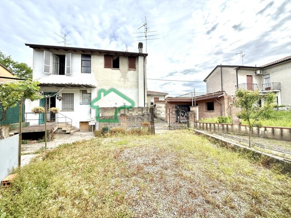 casa indipendente in vendita a Crema in zona San Bernardino