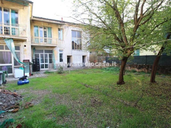 casa indipendente in vendita a Crema