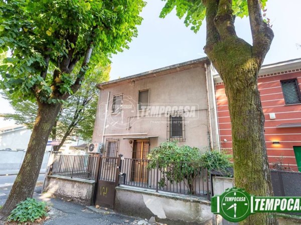 casa indipendente in vendita a Crema
