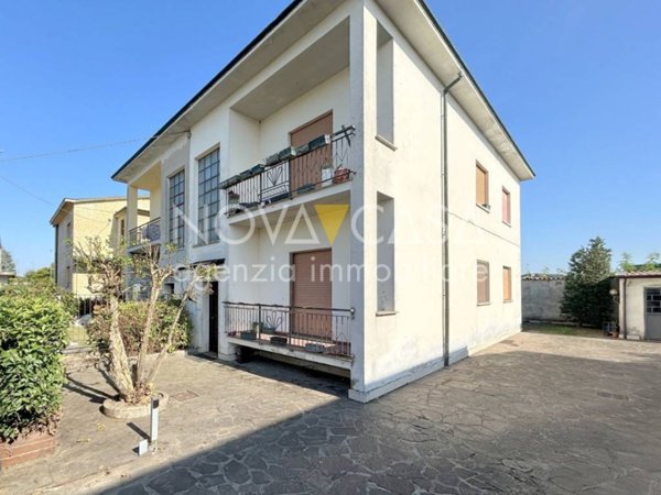 casa indipendente in vendita a Crema