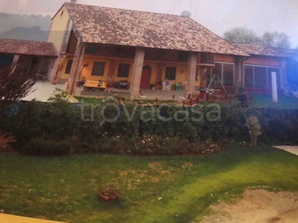 casa indipendente in vendita a Crema