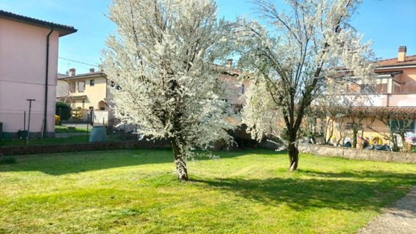 casa indipendente in vendita a Crema