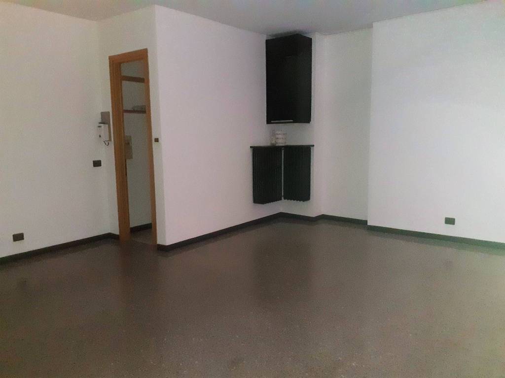 negozio in vendita a Crema