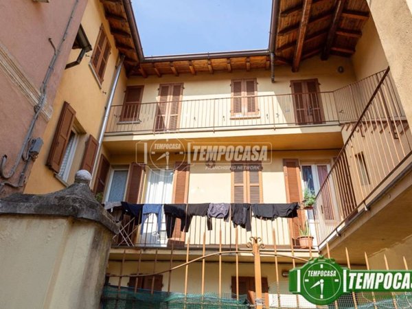 intera palazzina in vendita a Crema