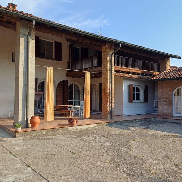 casa indipendente in vendita a Crema