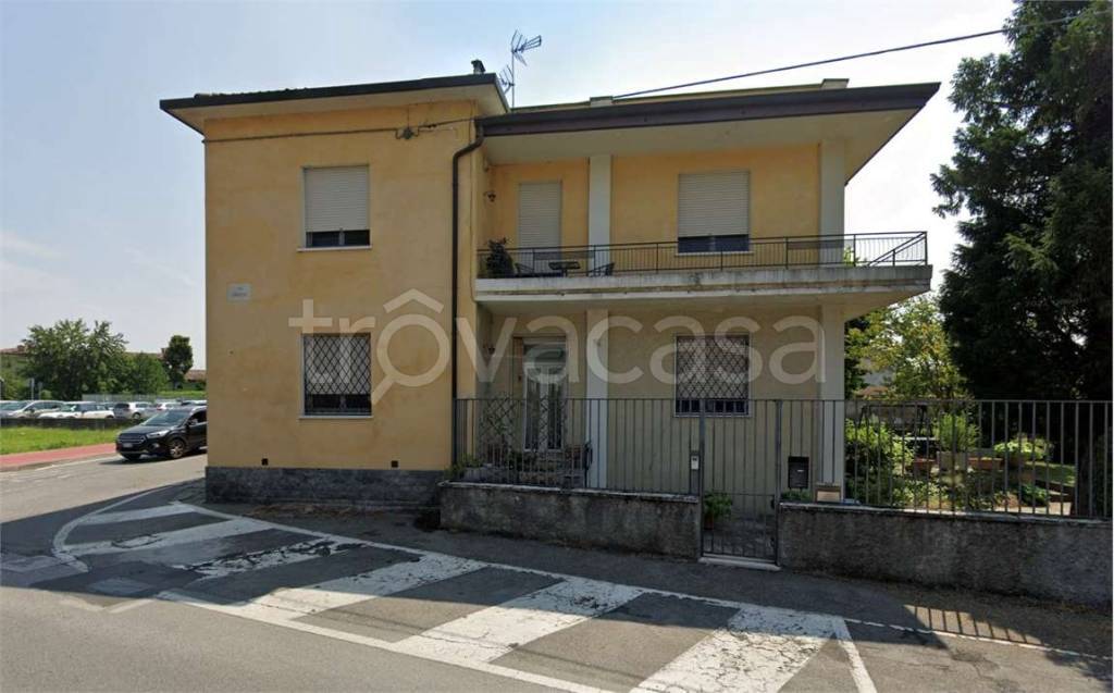 casa indipendente in vendita a Crema