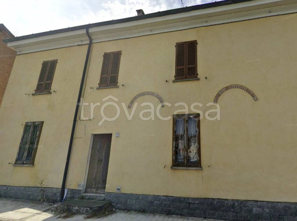 casa indipendente in vendita a Crema