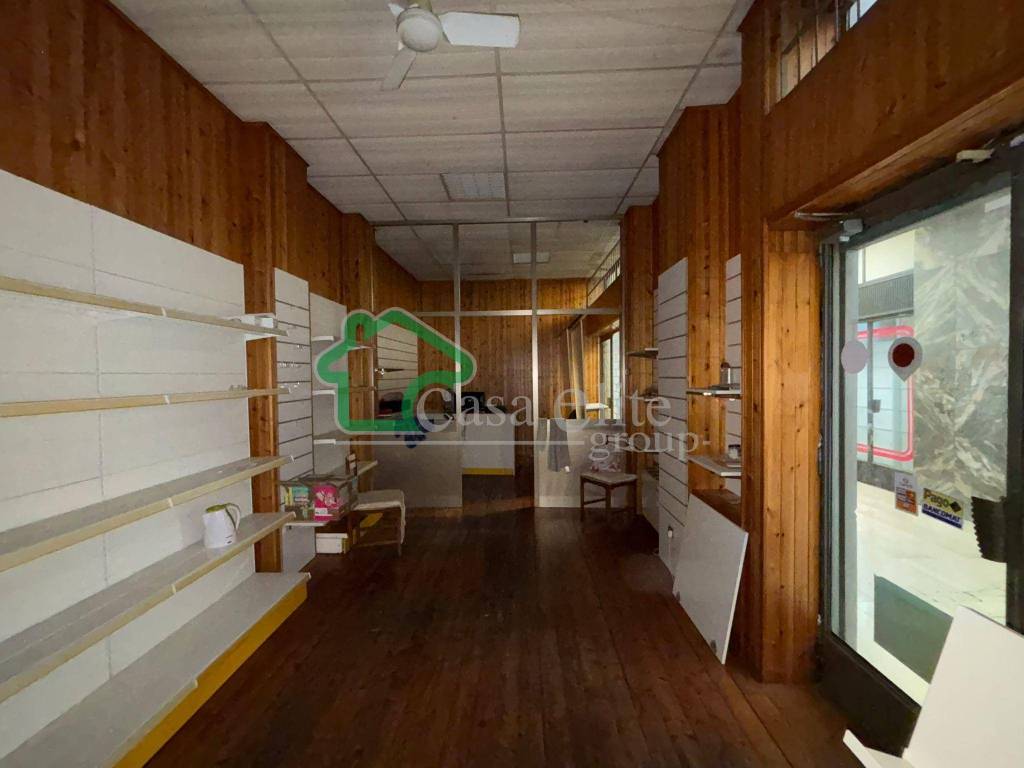 negozio in vendita a Crema