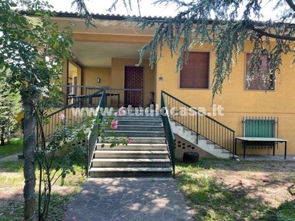 casa indipendente in vendita a Crema