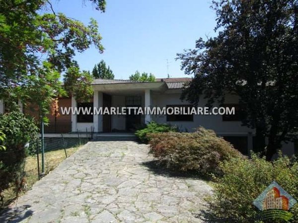 casa indipendente in vendita a Crema