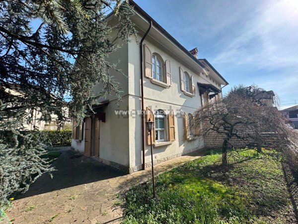 casa indipendente in vendita a Crema