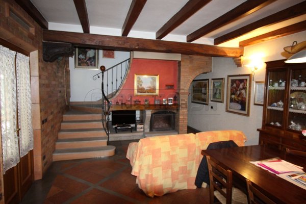 casa indipendente in vendita a Crema