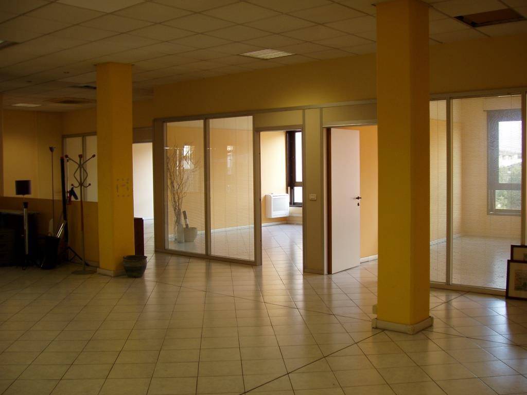 ufficio in vendita a Crema
