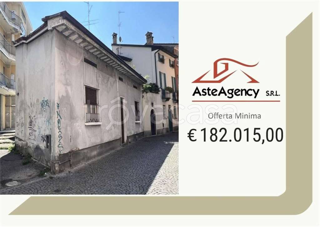 casa indipendente in vendita a Crema