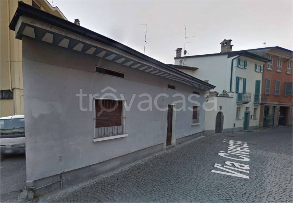 casa indipendente in vendita a Crema