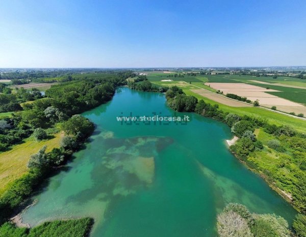 casa indipendente in vendita a Crema