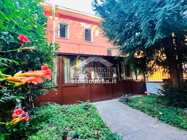 casa indipendente in vendita a Crema