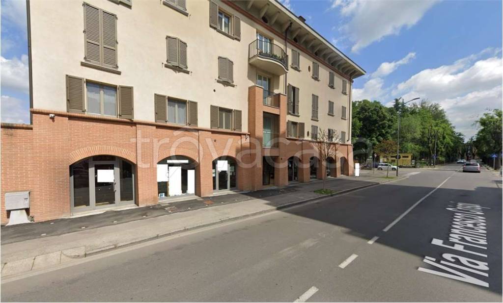 negozio in vendita a Crema