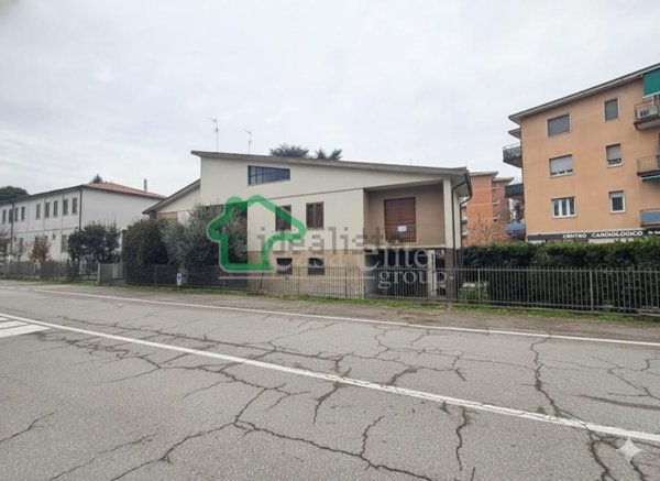 casa indipendente in vendita a Crema