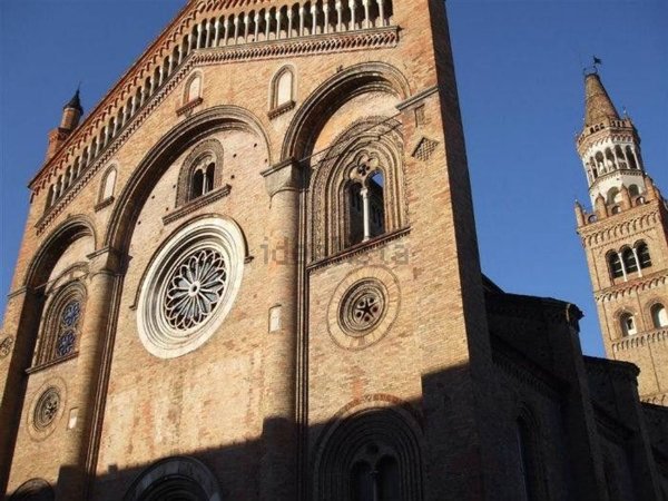 casa indipendente in vendita a Crema