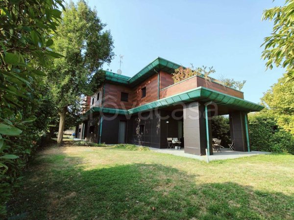 casa indipendente in vendita a Crema