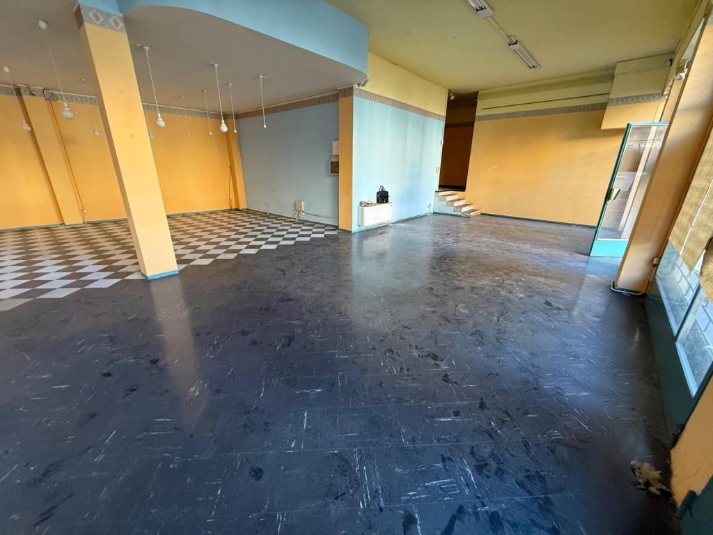 negozio in vendita a Crema