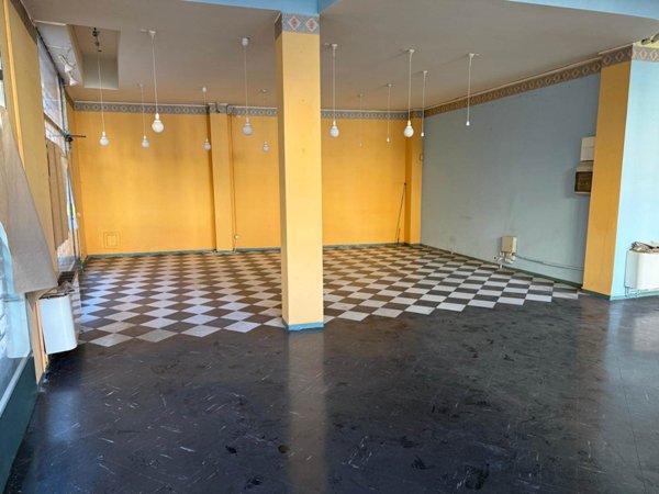 negozio in vendita a Crema