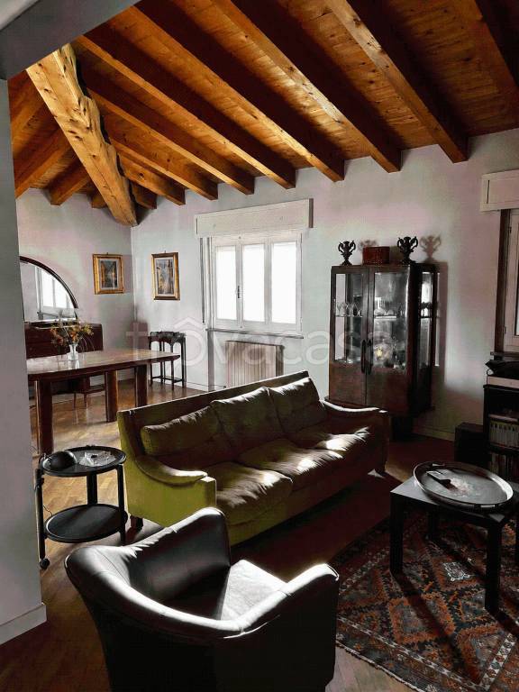 casa indipendente in vendita a Crema