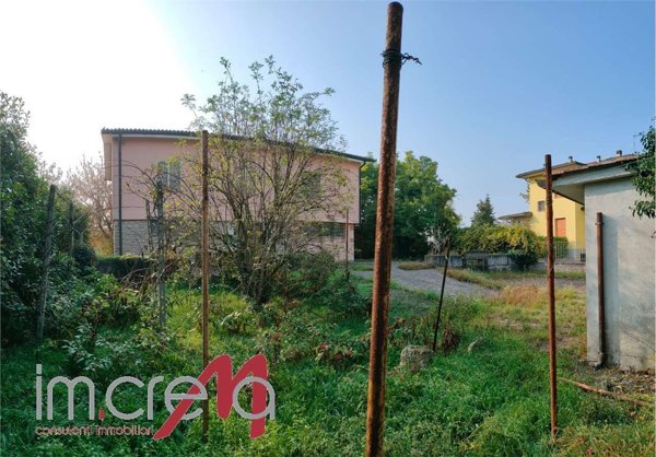 esavano in vendita a Crema