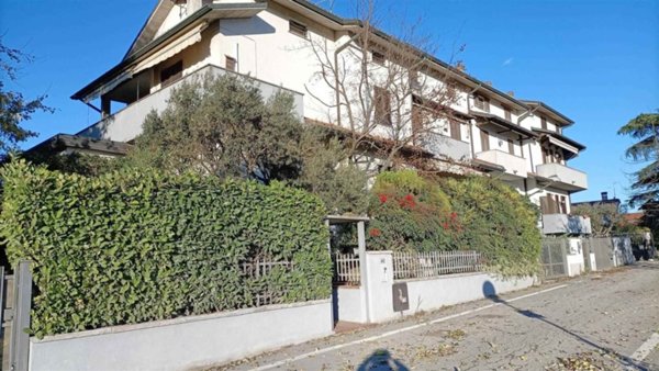casa indipendente in vendita a Crema in zona San Bernardino