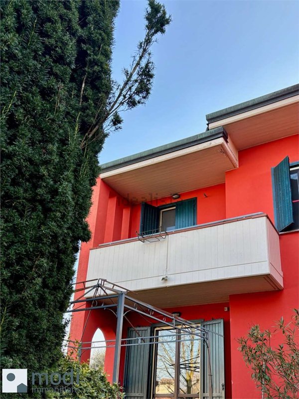 casa indipendente in vendita a Crema