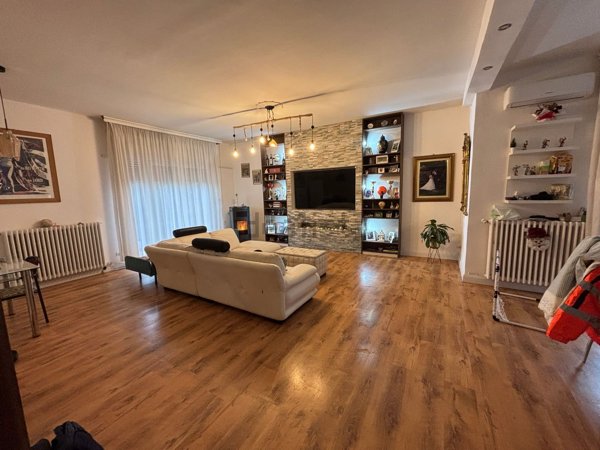 casa indipendente in vendita a Crema