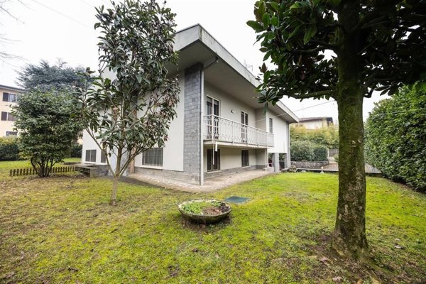 casa indipendente in vendita a Crema