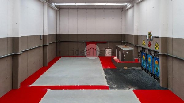 capannone in vendita a Crema