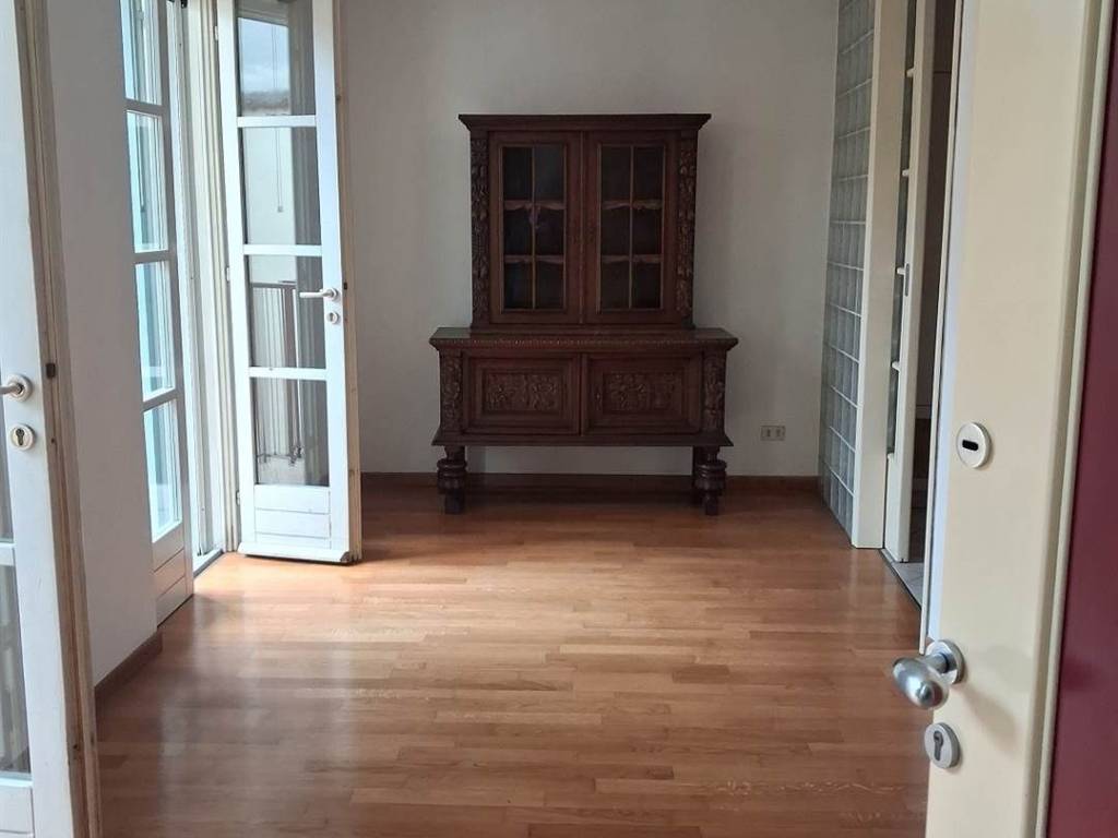 appartamento in vendita a Crema in zona San Bernardino