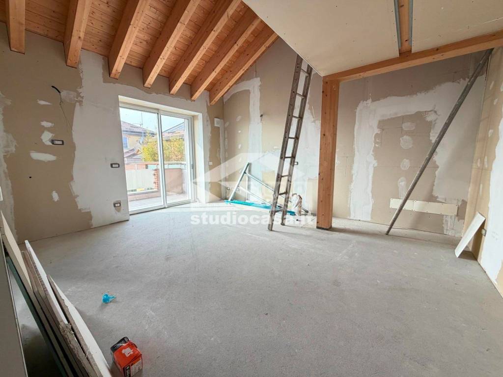 appartamento in vendita a Crema in zona San Bernardino