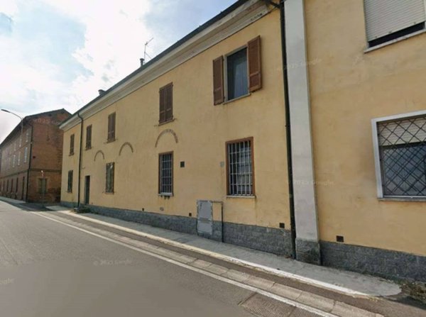 casa indipendente in vendita a Crema