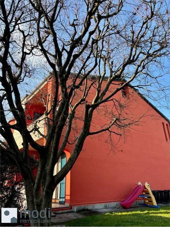 casa indipendente in vendita a Crema