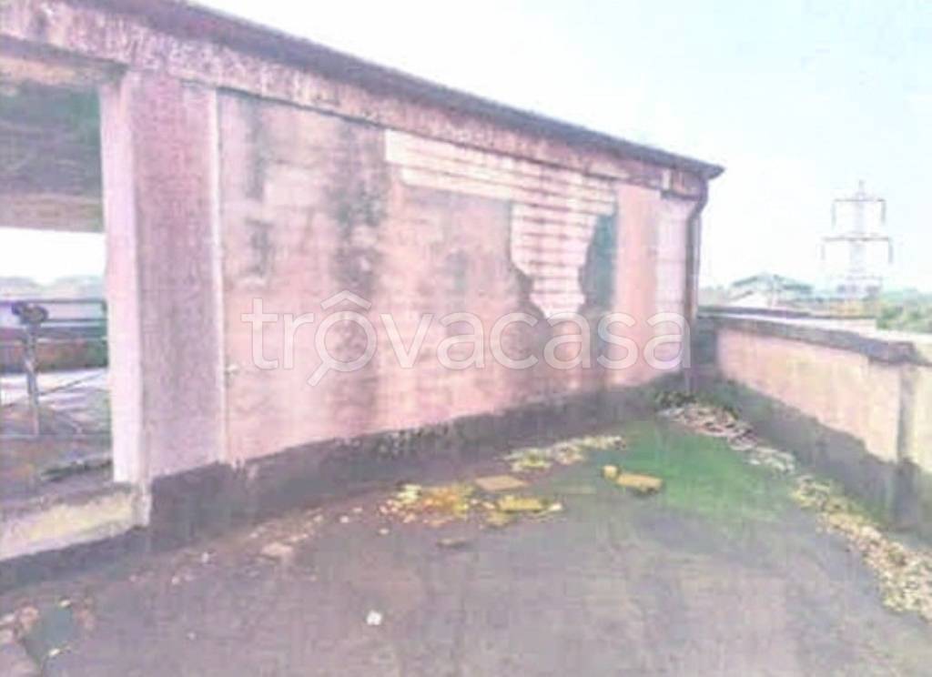 capannone in vendita a Crema