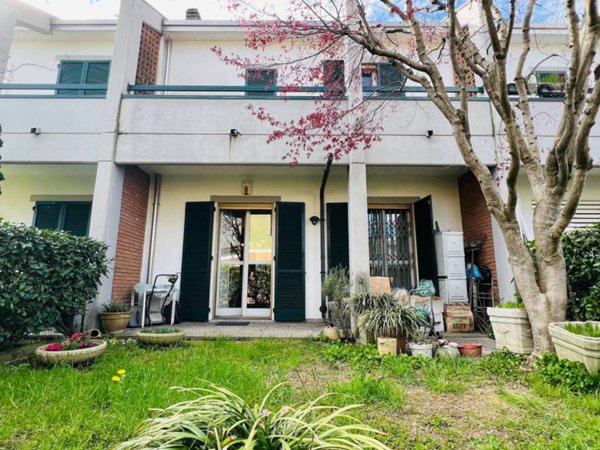 casa indipendente in vendita a Crema in zona San Bernardino