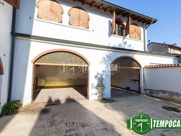 casa indipendente in vendita a Crema