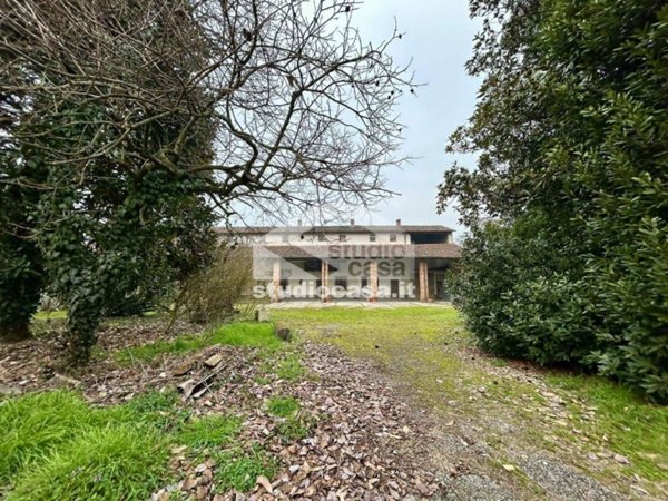 casa indipendente in vendita a Crema in zona San Bernardino