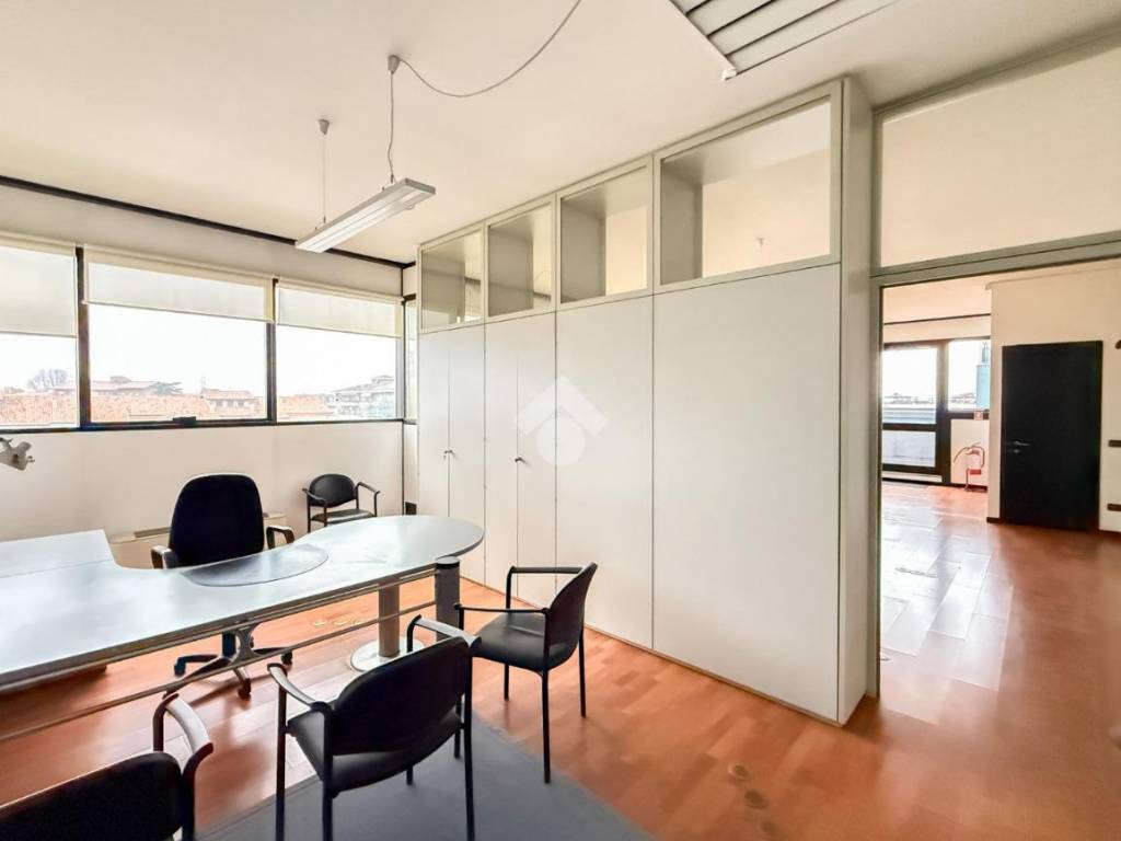 ufficio in vendita a Crema