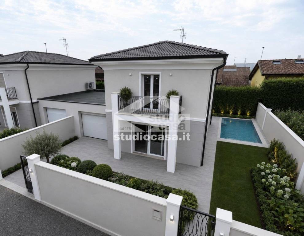casa indipendente in vendita a Crema