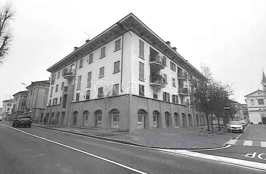 negozio in vendita a Crema