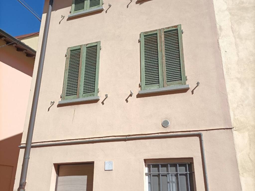 casa indipendente in vendita a Crema