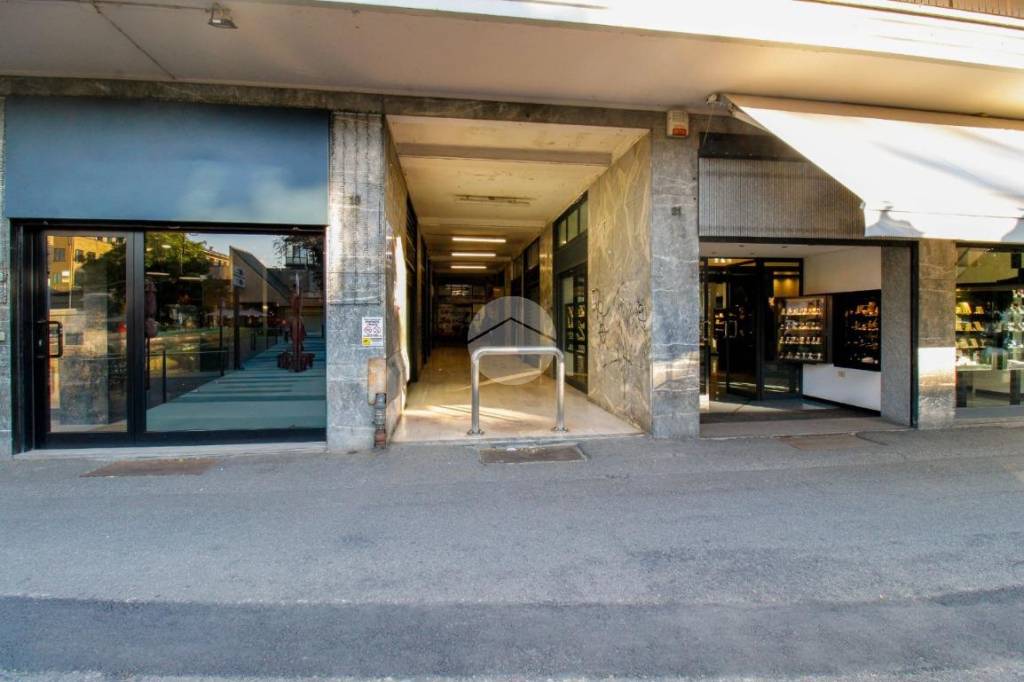 negozio in vendita a Crema