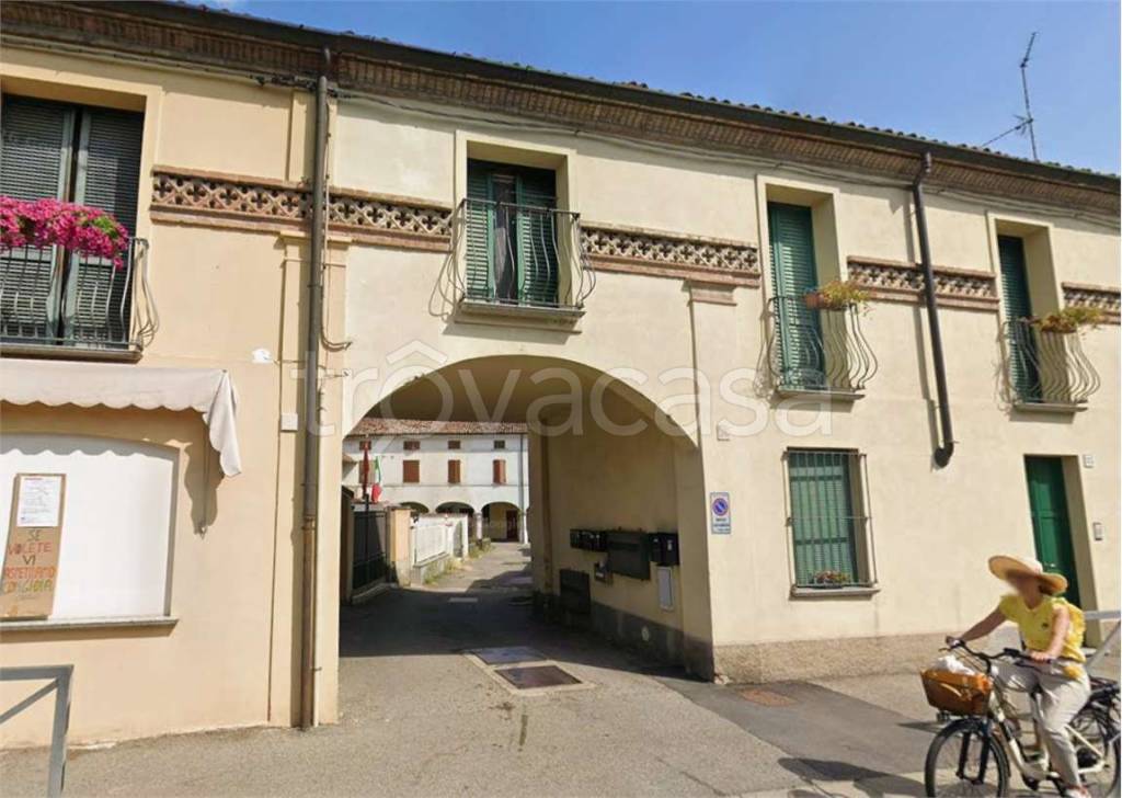 casa indipendente in vendita a Crema