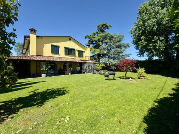 casa indipendente in vendita a Crema